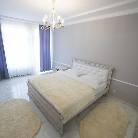 Leogrand Apartments On Kulisha 36 Lviv Eksteriør billede