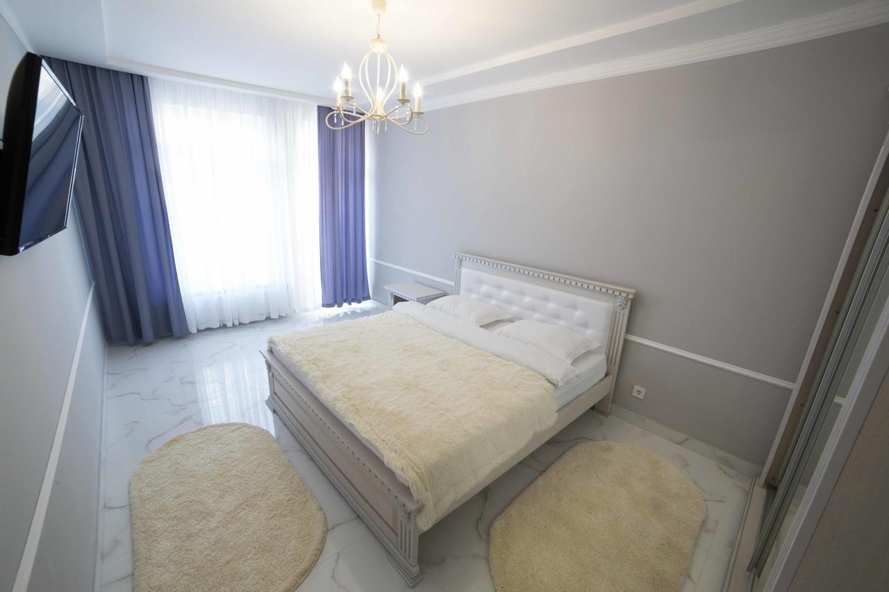 Leogrand Apartments On Kulisha 36 Lviv Eksteriør billede
