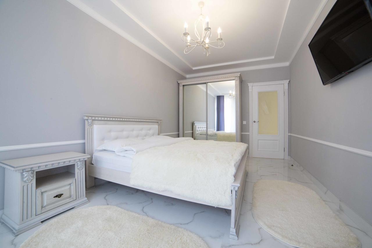 Leogrand Apartments On Kulisha 36 Lviv Eksteriør billede